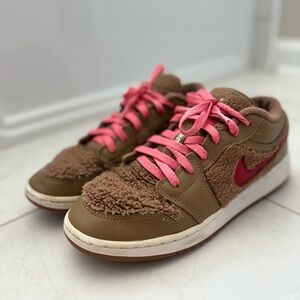 Nike Jordan 1 Low Utility Teddy bear